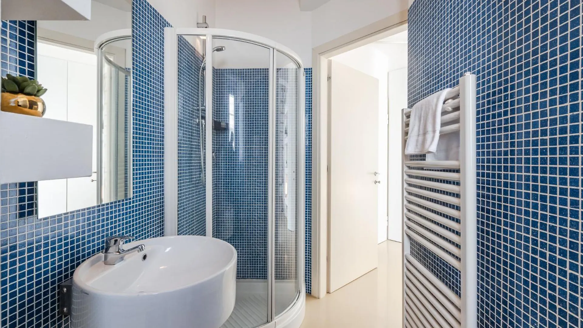 Ab Plus - Via Dello Scalo 10 Falkland Bolonia Apartament